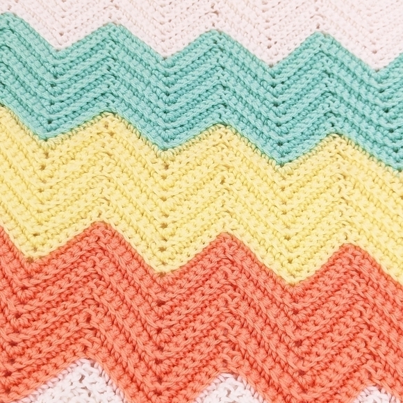 HAND knit chevron crochet blanket 44”x50” - Picture 7 of 8